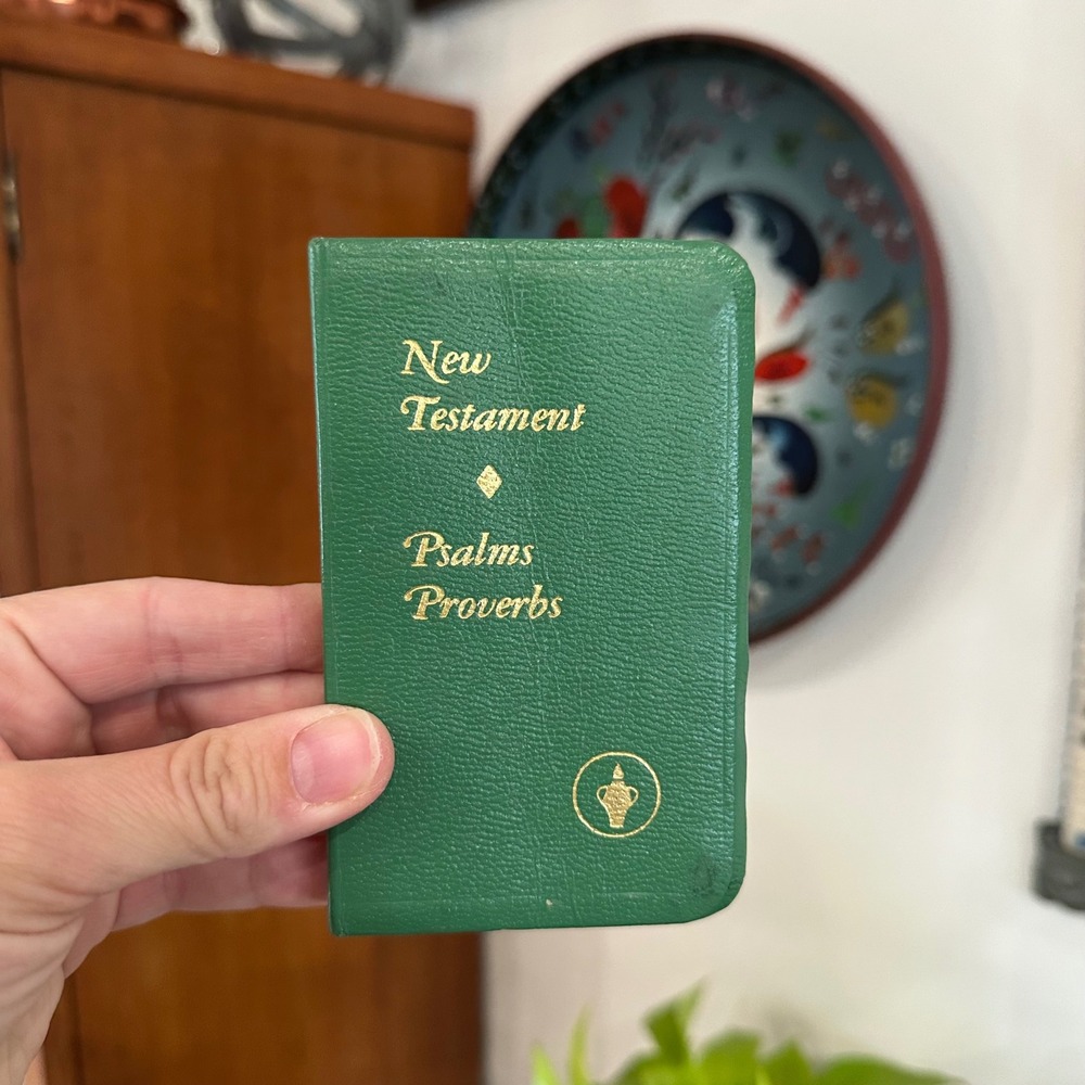 Vintage Gideons International Pocket New Testament Psalms Proverbs Green Mini